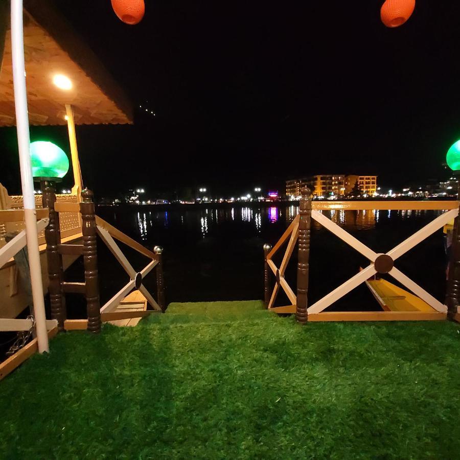 Tashkand Houseboat Srinagar  Exterior photo